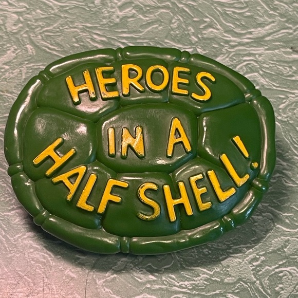 1989 Teenage Mutant Ninja Turtles Burger King Rad Badge Turtle Shell - Picture 1 of 4